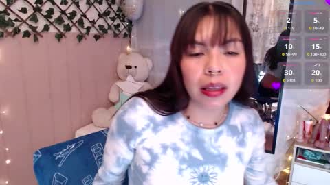 Snapshot of antolyh_c chatting on October 21, 12:53 pm antolyh_c online show from October 21, 12:53 pm