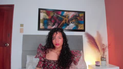Snapshot of antonellahall_ chatting on February 3, 11:42 am AntonellaHall  online show from February 3, 11:42 am