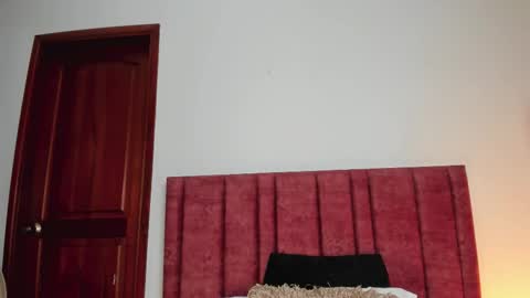 Snapshot of antonellahall_ chatting on September 17, 12:03 pm AntonellaHall  online show from September 17, 12:03 pm