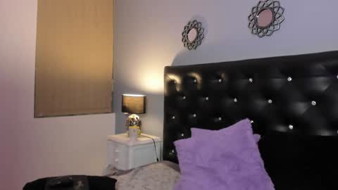 Snapshot of antonellaparker chatting on January 11, 1:06 am Sarah online show from January 11, 1:06 am