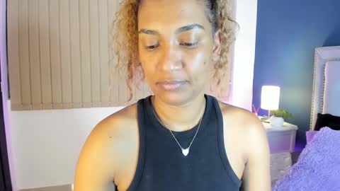Snapshot of antonellaparker chatting on December 9, 11:15 am Sarah online show from December 9, 11:15 am