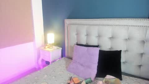 Snapshot of antonellaparker chatting on March 2, 11:30 am Sarah online show from March 2, 11:30 am
