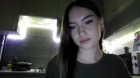 Snapshot of antonina25440 chatting on September 26, 9:45 pm antonina25440 online show from September 26, 9:45 pm