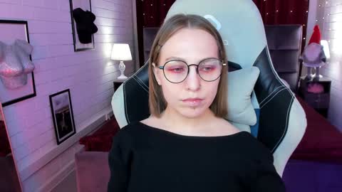 APHEX QUEEN online show from February 5, 1:54 pm