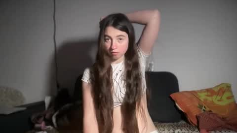 aphr0dite22 online show from February 18, 10:09 pm