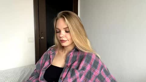 Amelia online show from November 13, 7:07 am