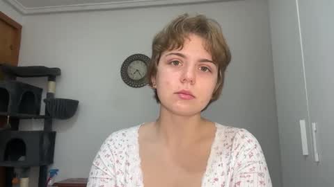 ari_crystal online show from February 25, 5:22 pm