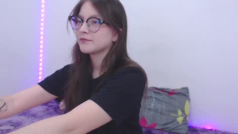 Ahri James online show from September 15, 5:09 pm