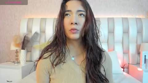 ari_lynn_ online show from January 6, 3:21 am