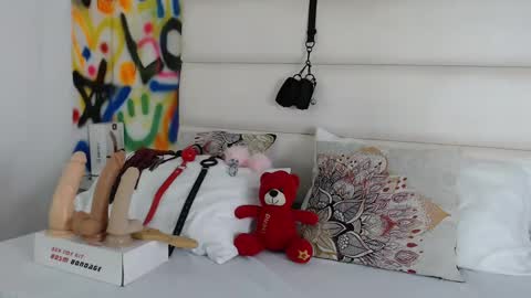 aria online show from January 26, 11:50 am