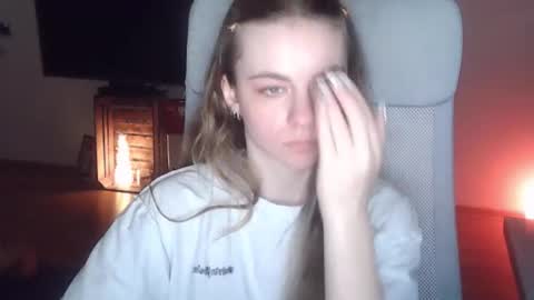 AriaCreazy online show from January 11, 9:20 pm