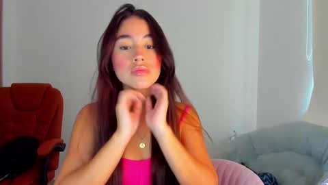 Snapshot of ariamontgomeryyy chatting on March 12, 10:17 pm Aria Montgomery online show from March 12, 10:17 pm