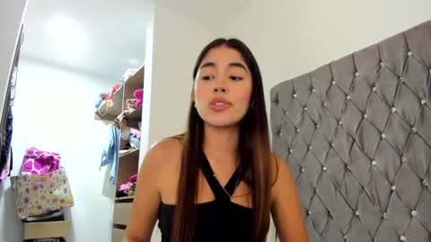 Snapshot of ariamontgomeryyy chatting on January 9, 6:36 pm Aria Montgomery online show from January 9, 6:36 pm