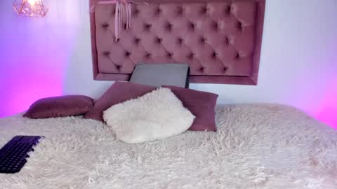 Snapshot of ariana_zc_ chatting on January 24, 8:11 pm Susan online show from January 24, 8:11 pm