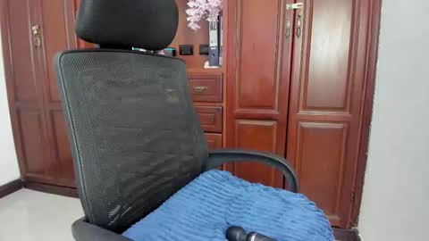 Andrea online show from October 2, 10:37 pm