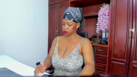 Andrea online show from October 13, 7:38 pm