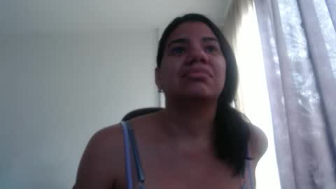 ariannaloovel online show from November 18, 4:19 pm