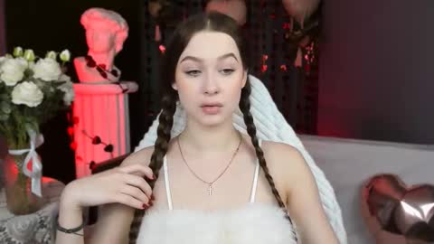 arielsykes online show from February 13, 9:38 pm