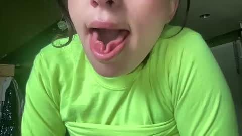 ariel  colin when hes here online show from February 17, 6:40 pm