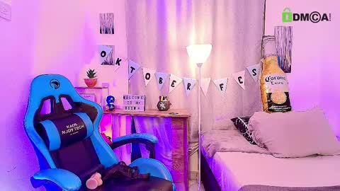 noah and ivy online show from October 1, 12:10 pm