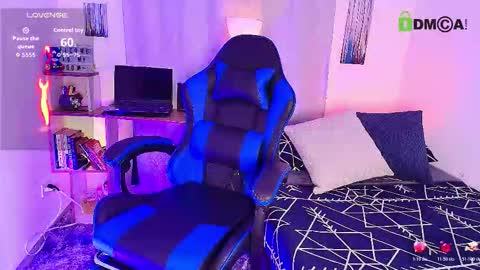 noah and ivy online show from October 30, 10:38 am