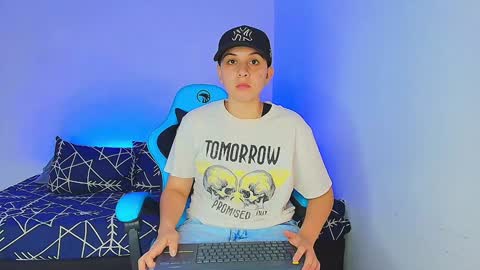 noah and ivy online show from January 9, 10:09 pm