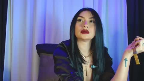    online show from November 17, 5:35 pm