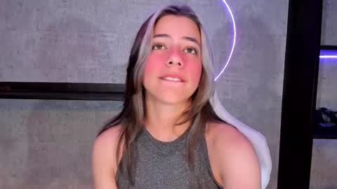 artemisablake online show from February 12, 5:16 pm