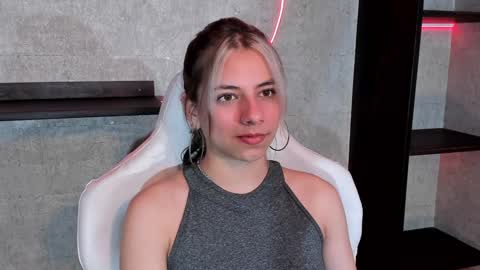 artemisablake online show from January 7, 8:21 pm