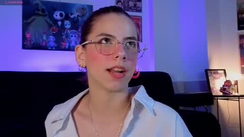 artemisablake online show from December 17, 5:33 am