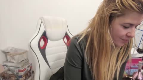 MIA online show from November 1, 4:44 pm