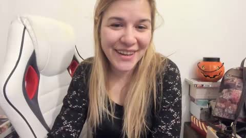 MIA online show from February 10, 7:38 pm