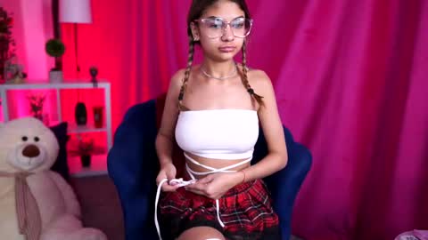 Asha online show from February 25, 9:26 pm