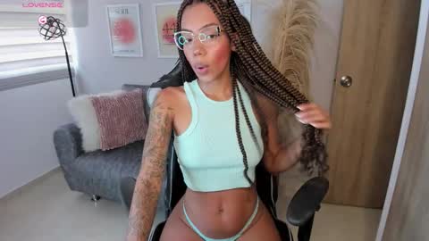 A S H L E Y online show from September 22, 6:39 pm