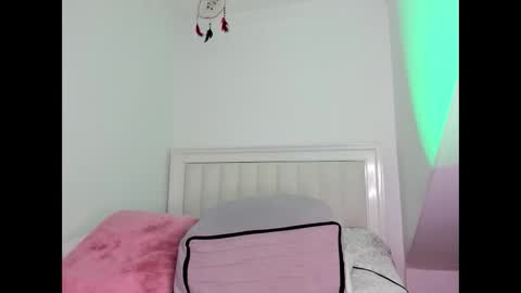 ashley_blair online show from September 18, 11:14 pm