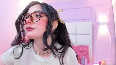 ashley_petit online show from February 17, 1:10 pm