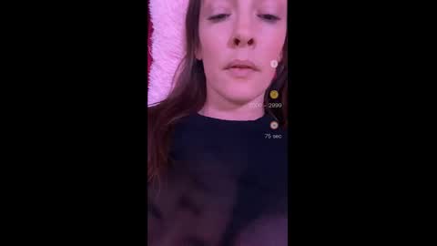 Snapshot of ashleyshyne69 chatting on September 14, 9:12 pm Ashley online show from September 14, 9:12 pm