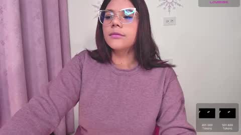 Snapshot of ashleyy18__ chatting on February 10, 9:14 am Ashleyy18   online show from February 10, 9:14 am