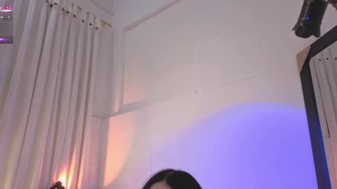 Ash  online show from February 19, 2:44 am