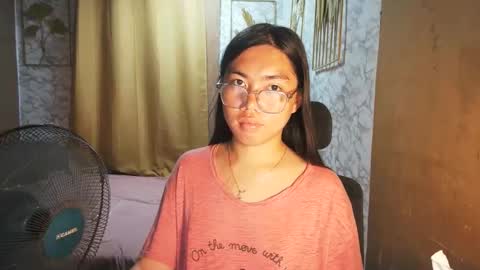 Rhean online show from September 19, 12:31 am