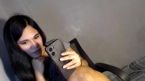 Ayesha online show from December 1, 5:04 pm