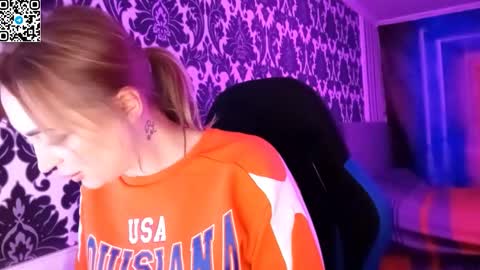 MERYEM online show from December 14, 7:08 pm