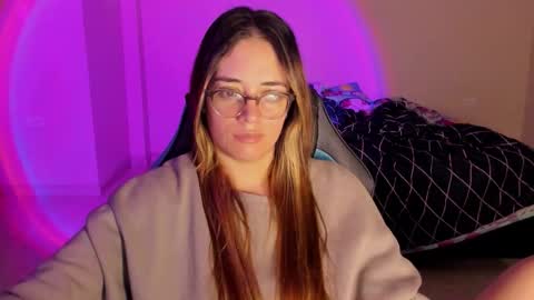 atenas online show from November 11, 10:12 am