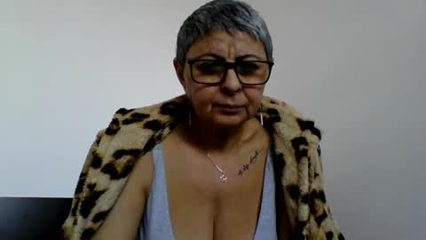 atikaarea online show from March 2, 12:47 pm