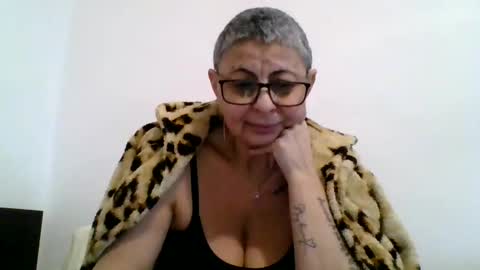 atikaarea online show from January 25, 2:08 pm