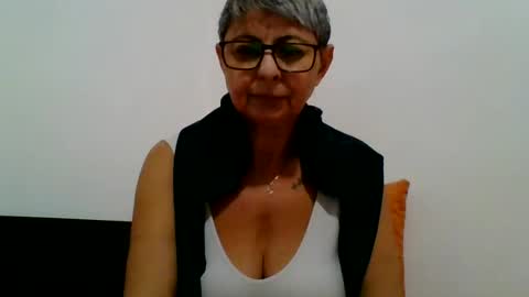 atikaarea online show from December 12, 3:16 pm