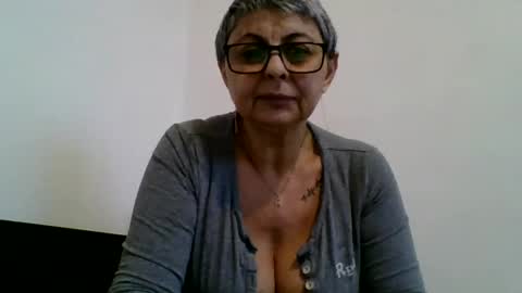 atikaarea online show from March 10, 3:52 pm