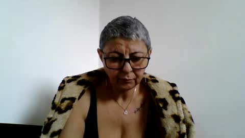 atikaarea online show from February 12, 9:52 am