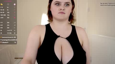 Audrey Jacq online show from September 11, 3:01 pm