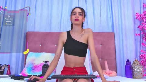 Aura online show from January 18, 6:59 pm